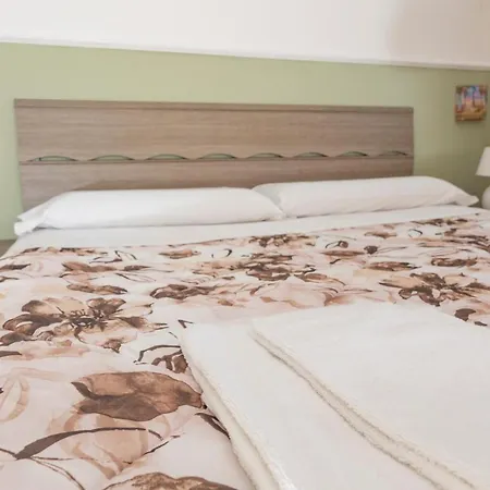 Apartment Leto's In - Parking & Garden Sanremo