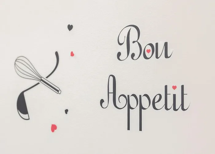 Leto's In - Parking & Garden Apartment *